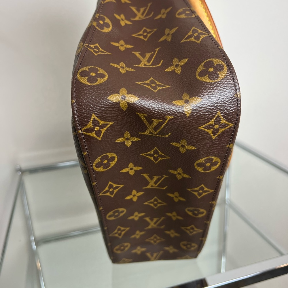 Authentic gorgeous Louis Vuitton Looping Monogram GM in excellent condition. - Picture 6 of 14